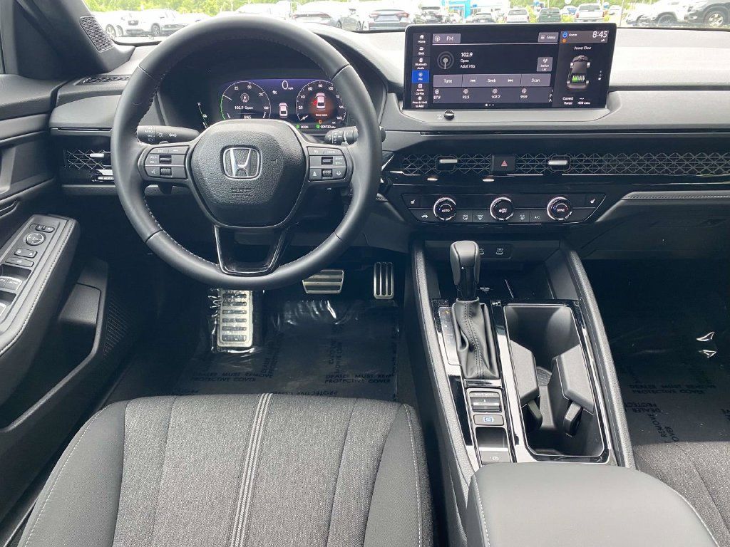 Certified 2025 Honda Accord Sport image 9