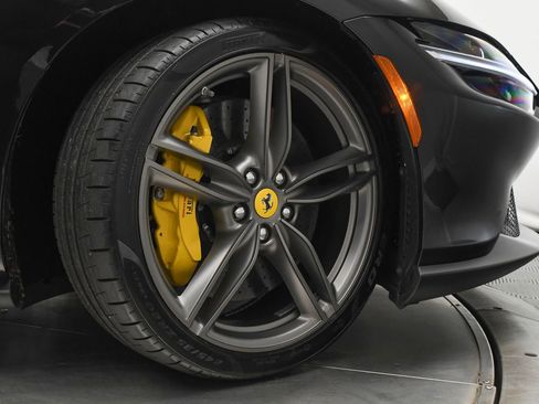 Used 2022 Ferrari Roma Nero Daytona Metallic image 35