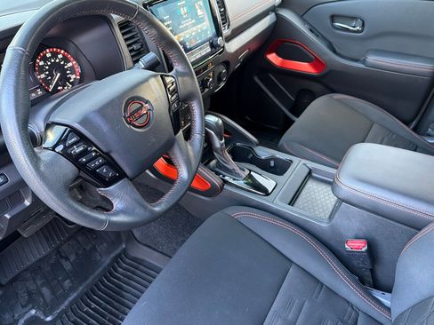 Used 2024 Nissan Frontier PRO-4X w/ Technology Package image 10