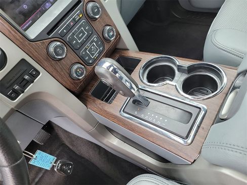 Used 2013 Ford F150 Lariat w/ Luxury Equipment Group image 39