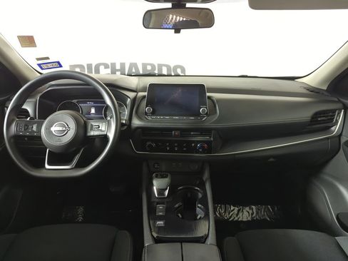 Used 2024 Nissan Rogue S FWD image 10
