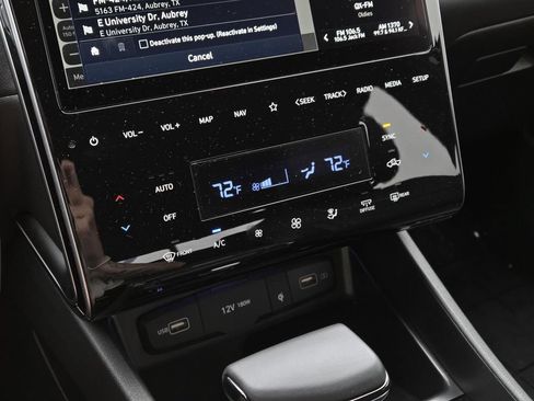 Certified 2024 Hyundai Santa Cruz Limited AWD/4WD image 16