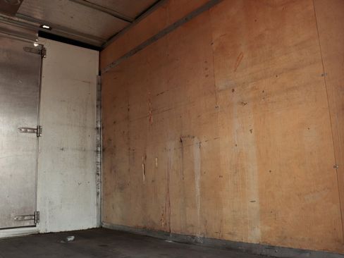 Used 2015 Chevrolet Express 4500 image 12