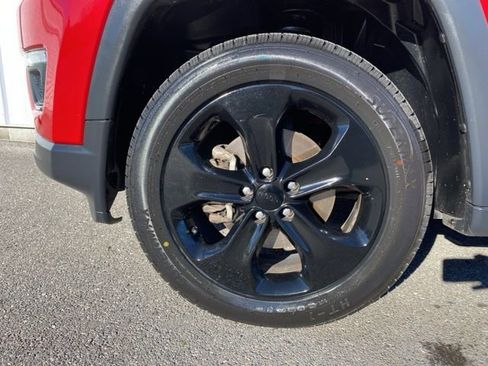 Used 2018 Jeep Compass Latitude w/ Popular Equipment Group image 18