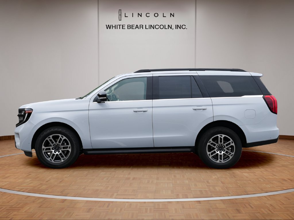 Used 2025 Ford Expedition Active AWD/4WD image 8