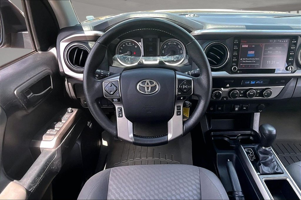 Used 2022 Toyota Tacoma SR5 w/ Technology Package AWD/4WD image 9