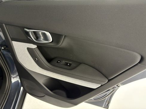 Used 2021 Polestar Polestar 2 image 38