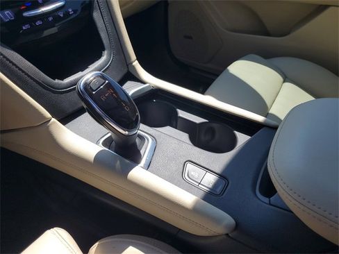 Used 2017 Cadillac XT5 Premium Luxury image 26