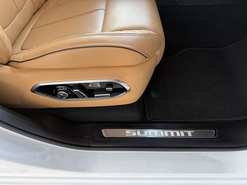 Used 2023 Jeep Grand Cherokee L Summit w/ Advanced Protech Group IV image 41