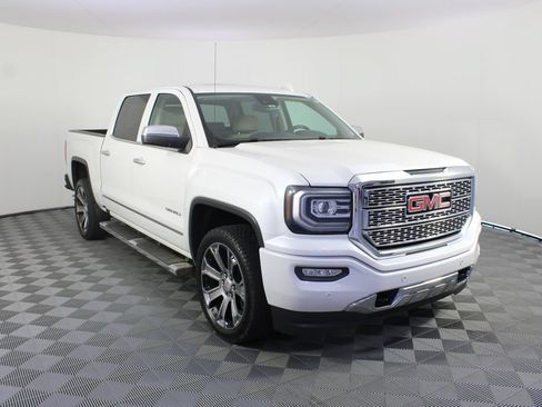 Used 2018 GMC Sierra 1500 Denali AWD/4WD image 28
