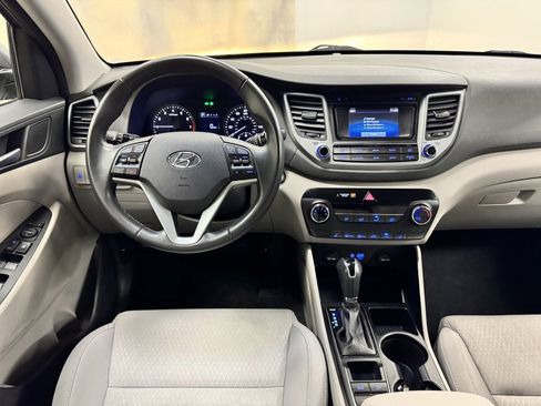 Used 2017 Hyundai Tucson Sport w/ Cargo Package image 18
