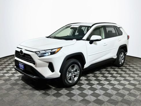 Certified 2025 Toyota RAV4 XLE AWD/4WD image 3
