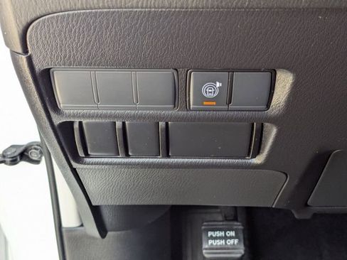 Used 2023 Nissan Armada SV image 16