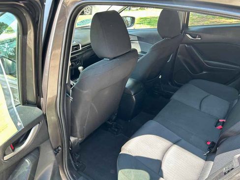 Used 2015 MAZDA MAZDA3 i Sport FWD image 10