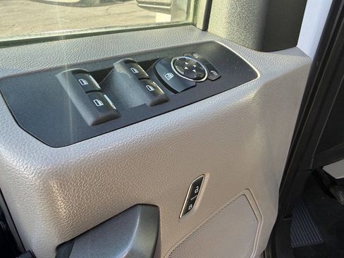 Used 2017 Ford F350 XLT image 17