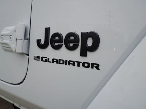 New 2026 Jeep Gladiator Sport image 2