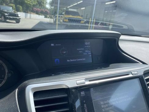 Used 2016 Honda Accord EX-L image 30