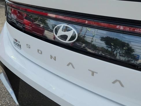 Used 2025 Hyundai Sonata SEL FWD image 9