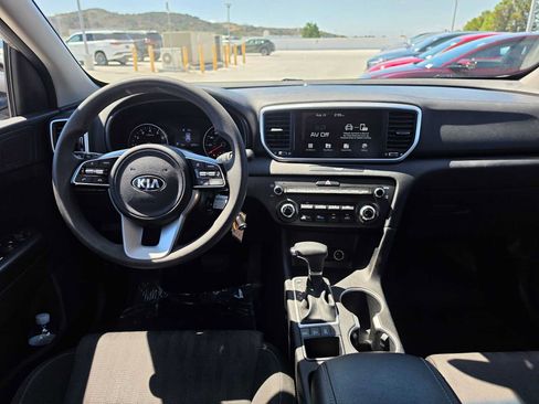 Used 2022 Kia Sportage LX AWD/4WD image 18