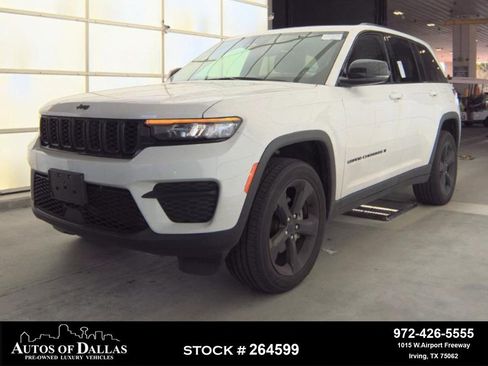Used 2025 Jeep Grand Cherokee Altitude image 1