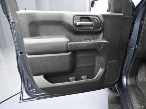 Used 2022 Chevrolet Silverado 1500 Custom image 12