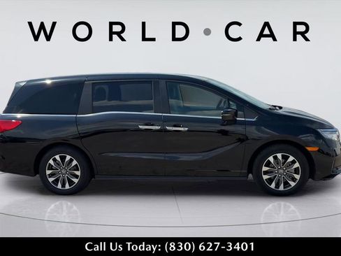 Used 2024 Honda Odyssey EX-L image 2