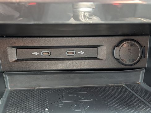Certified 2022 Volkswagen Tiguan SE AWD/4WD image 28