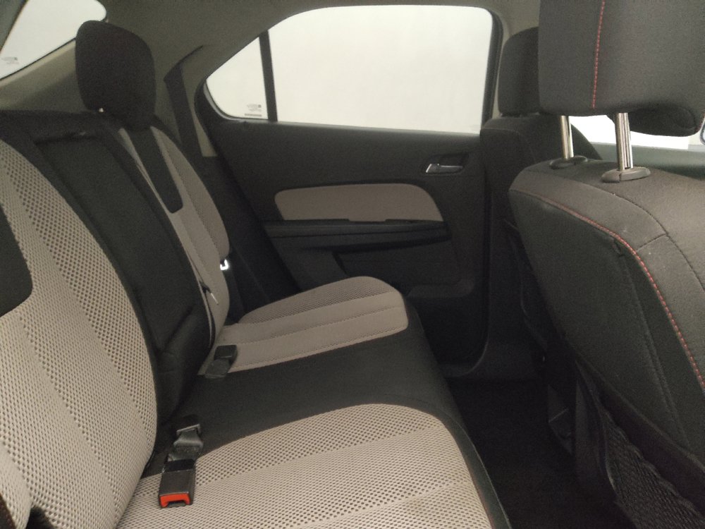 Used 2017 Chevrolet Equinox LS FWD image 19