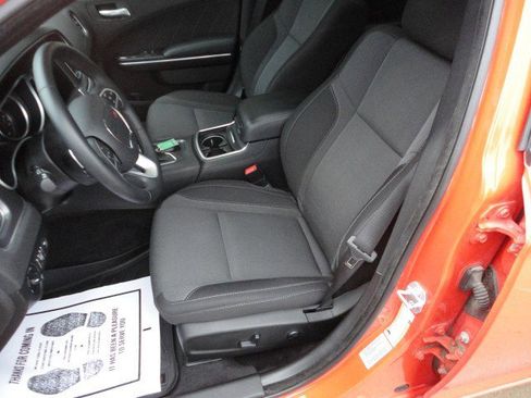 Used 2016 Dodge Charger SXT w/ Rallye Group image 4