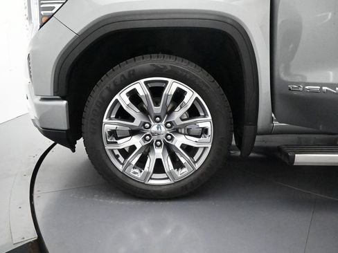 Used 2023 GMC Sierra 1500 Denali w/ Denali Reserve Package AWD/4WD image 8