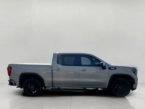Used 2022 GMC Sierra 1500 Elevation w/ Elevation Premium Package image 5