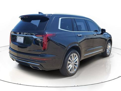 Certified 2023 Cadillac XT6 Premium Luxury w/ Technology Package AWD/4WD image 3