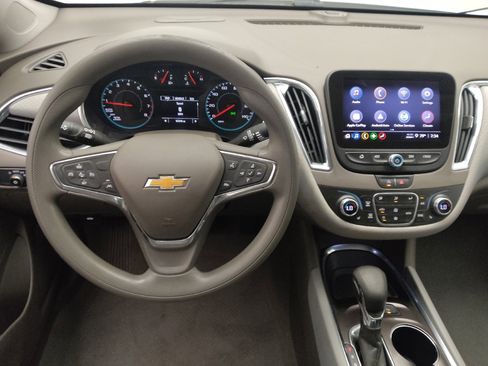 Used 2021 Chevrolet Malibu LT FWD image 22