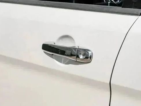 Used 2016 Ford Explorer Limited FWD image 48