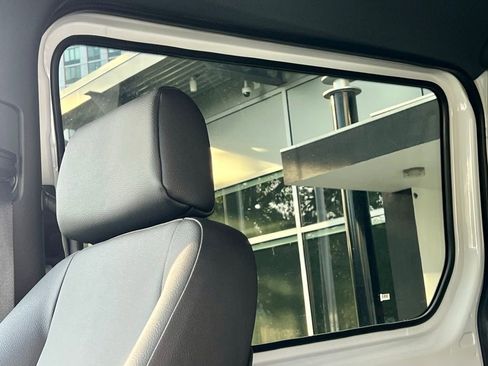 Used 2024 Mercedes-Benz Sprinter 2500 image 21