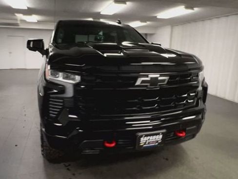 Used 2026 Chevrolet Silverado 1500 LT Trail Boss w/ LT Trail Boss Premium Package image 3