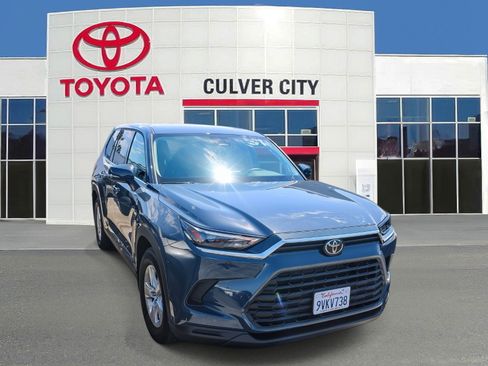 Certified 2025 Toyota Grand Highlander FWD image 1