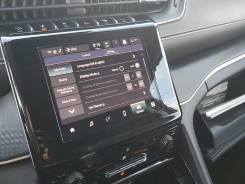 Used 2023 Jeep Grand Cherokee L Laredo w/ Luxury Tech Group I image 15