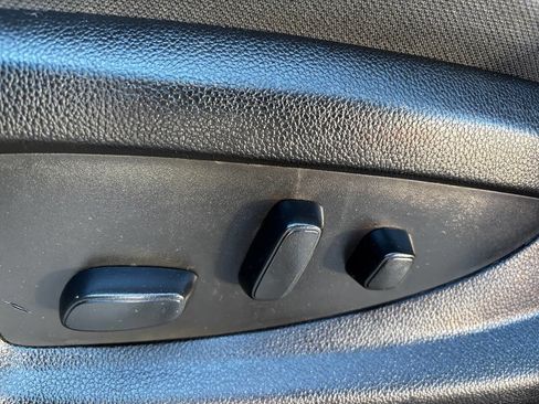 Used 2019 Chevrolet Tahoe 4WD image 33