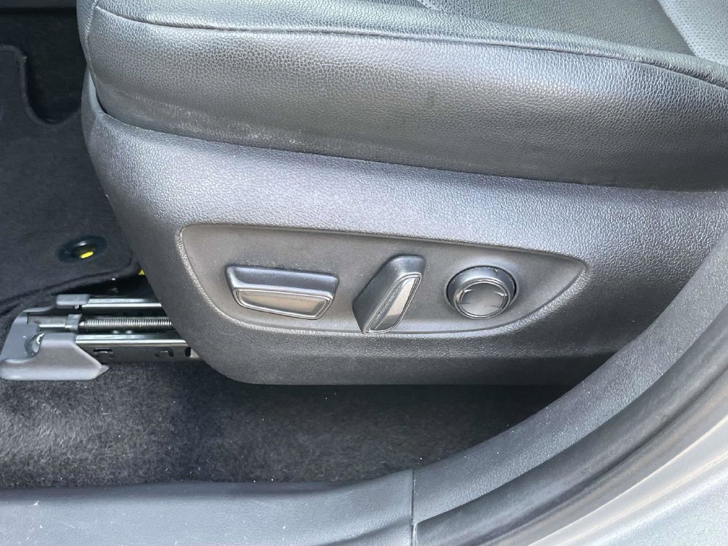Used 2024 Toyota Grand Highlander FWD image 18