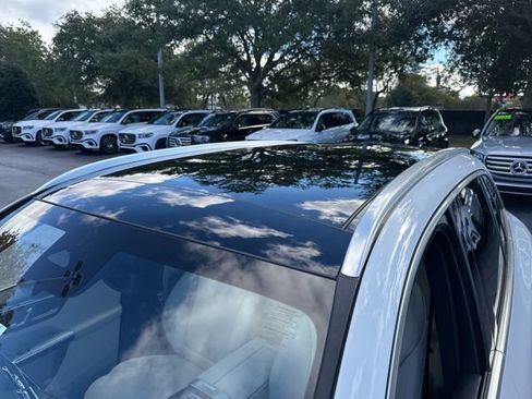 New 2026 Mercedes-Benz GLC 300 4MATIC image 9