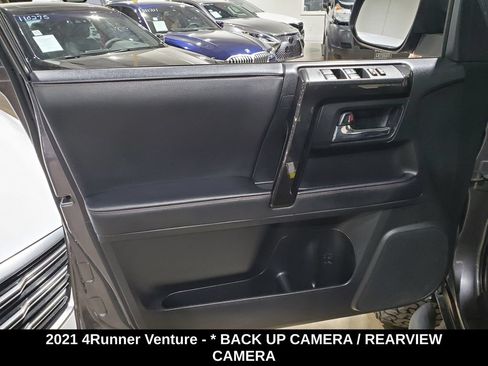 Used 2021 Toyota 4Runner Venture w/ Moonroof Package AWD/4WD image 8