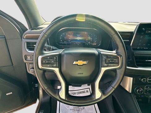 Used 2024 Chevrolet Suburban Premier AWD/4WD image 12