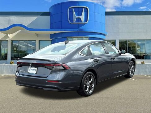Used 2023 Honda Accord EX image 4