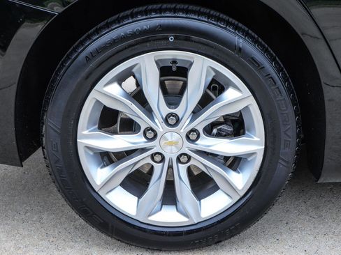 Used 2019 Chevrolet Malibu LT w/ Leather Package FWD image 24