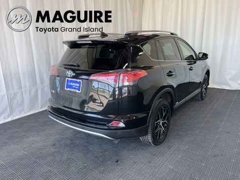 Used 2018 Toyota RAV4 SE w/ Advanced Technology Package AWD/4WD image 31