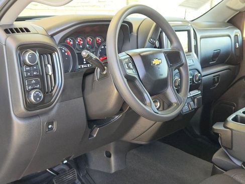 Used 2025 Chevrolet Silverado 1500 Custom w/ Turbomax Blackout Package image 10