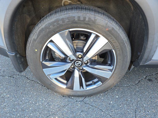 Used 2021 Nissan Rogue SL AWD/4WD image 11