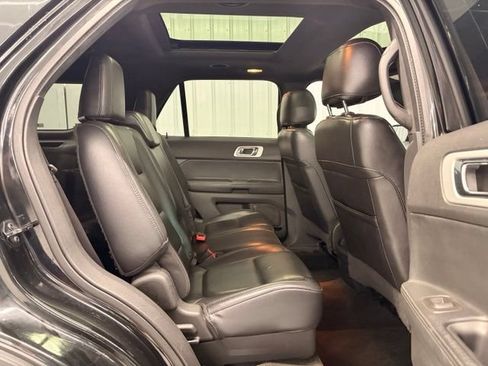 Used 2012 Ford Explorer XLT AWD/4WD image 9