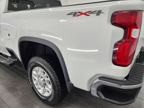 Used 2022 Chevrolet Silverado 2500 LTZ w/ Safety Package image 31
